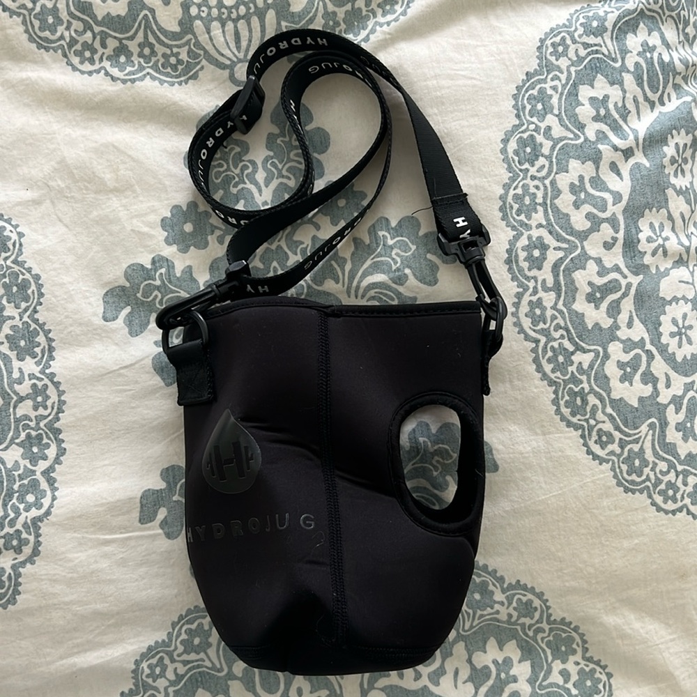 Hydrojug sleeve